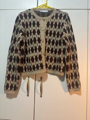 Zara jacquard cardigan like new with gold buttons