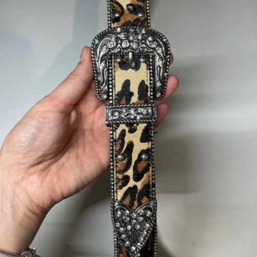 Leopard belt Zara new with carved buckle and floral details, size 80
