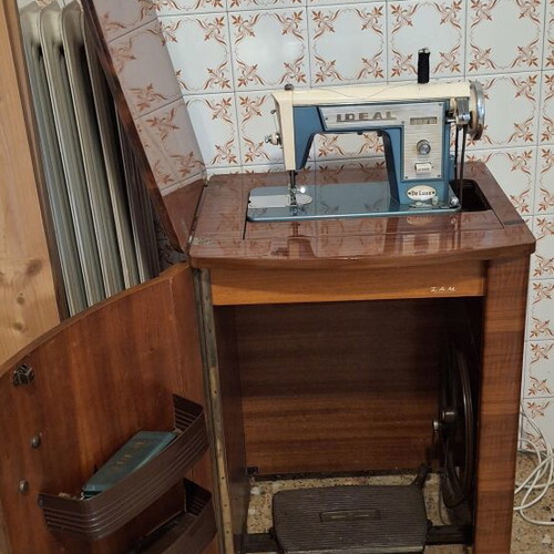 Ideal Electric Sewing Machine used