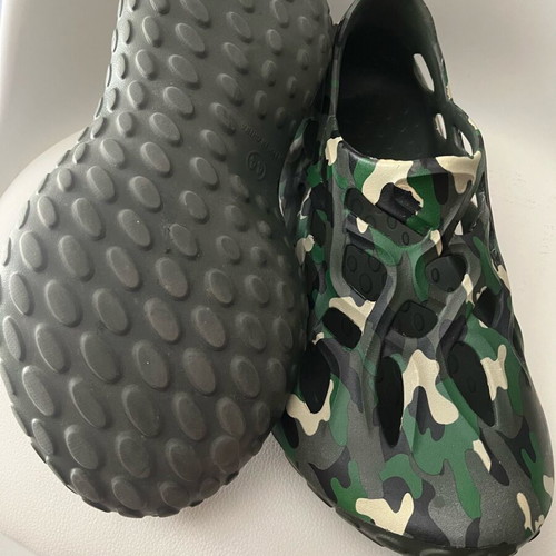 Camouflage Crocs boots new, size 43-44, lightweight summer sport shoes