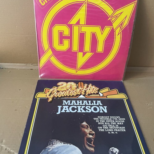 Vinyl records used, pack of 8, rock genre
