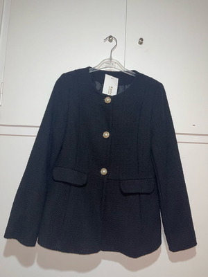 Black women's jacket new with pearls, size Large