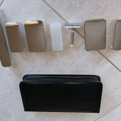 Vintage men's grooming set like new, unused