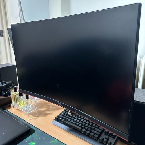 AOC C24G1 24” Curved Monitor 144Hz Full HD 1080p like new