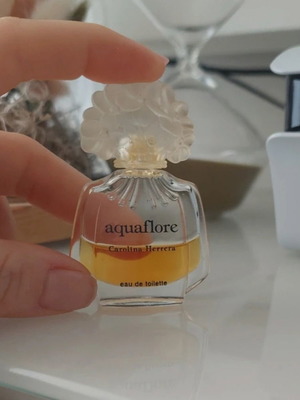 Μινιατούρα αρώματος Aqua Flore Carolina Herrera μεταχειρισμένη, vintage συλλεκτική