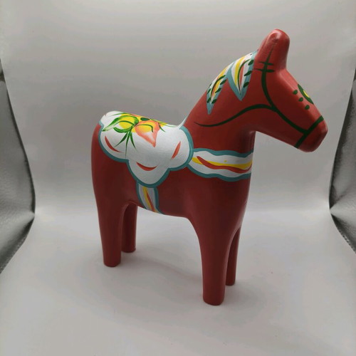 Dala horse set of 2 like new, traditional Swedish folk art