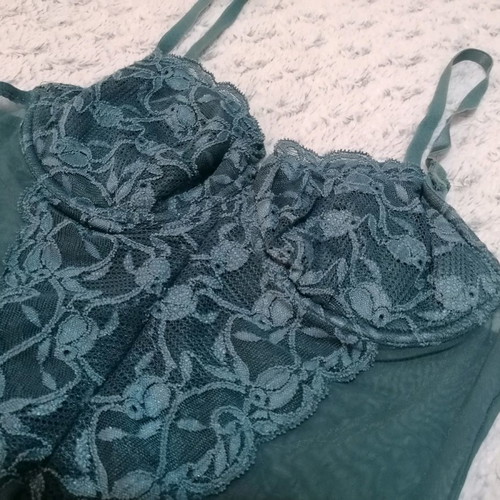 Intimissimi petrol lace top size S used