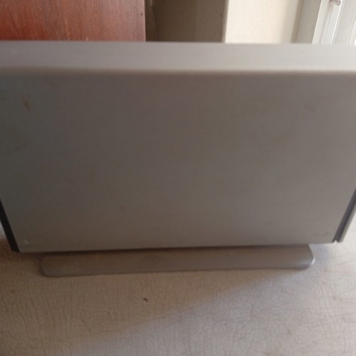 Toshiba Stor.E 3.5 Inch External Hard Drive like new