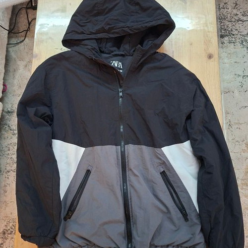 Zara jacket for boys 11-12 years like new, black and gray