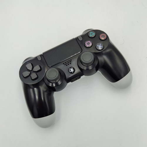 Sony PlayStation 4 ασύρματο χειριστήριο μεταχειρισμένο, μαύρο και άσπρο