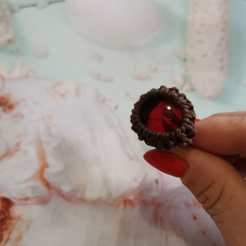 VINO ring with artificial macrame and glass stone, handmade