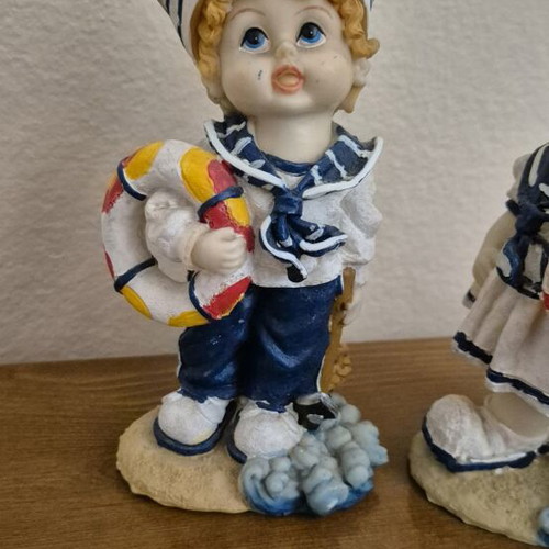 Vintage sailor figurines set of 2, like new resin decoration