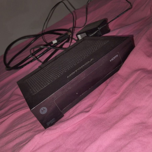 Motorola decoder used, good condition, no remote