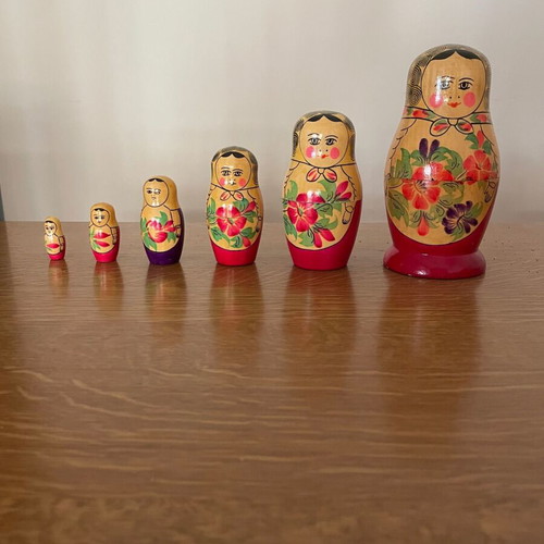 Set of 6 Classic Red-Yellow Matryoshka Dolls