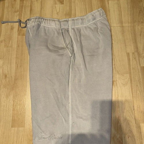 Bershka Baggy 3/4 Shorts size XXL Baby Blue