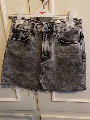 Pink Woman denim mini skirt new, gray, size S