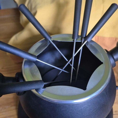 Fondue device like new for cheese and chocolate
