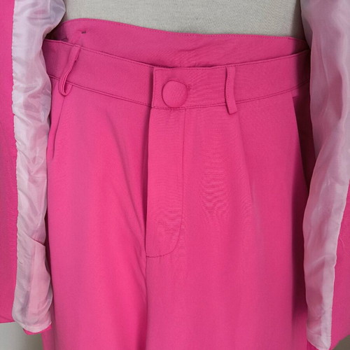 Women's fuchsia suit like new with button fastening