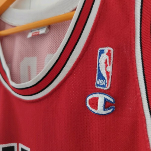 Chicago Bulls NBA jersey used Michael Jordan 23 size Medium