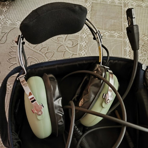 David Clark H10-13.4 Aviation Headset with Transair Flying Gear bag