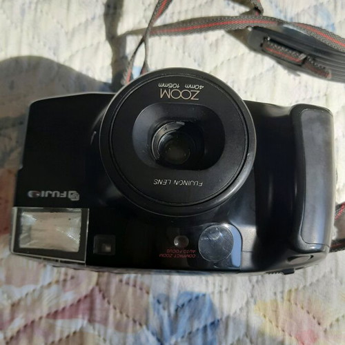 Camera Fuji FZ-2000 Zoom 35 mm used point and shoot