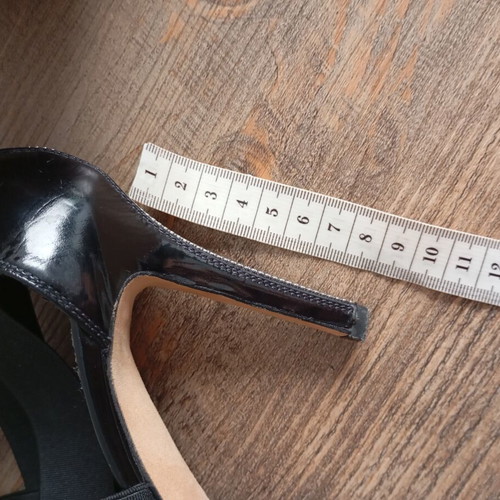 Sergio Rossi leather sandals like new, size 37, black