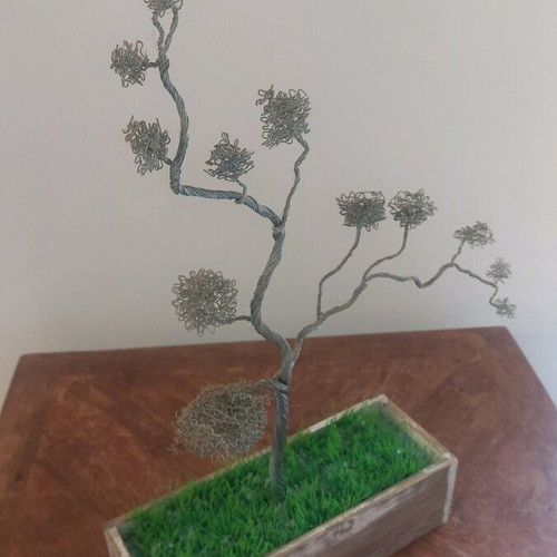 Bonzai decorative wire tree new