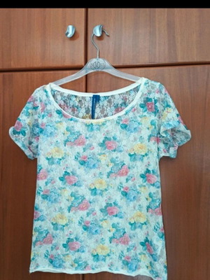 Stradivarius top romantic style like new, multicolor, size L