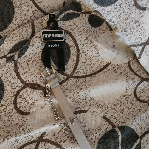 Steven Madden belt new, silver