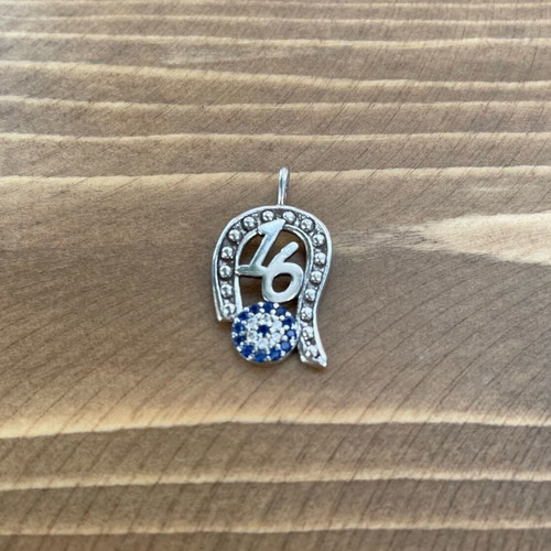 Silver pendant 925 with eye, horseshoe and number 16 like new