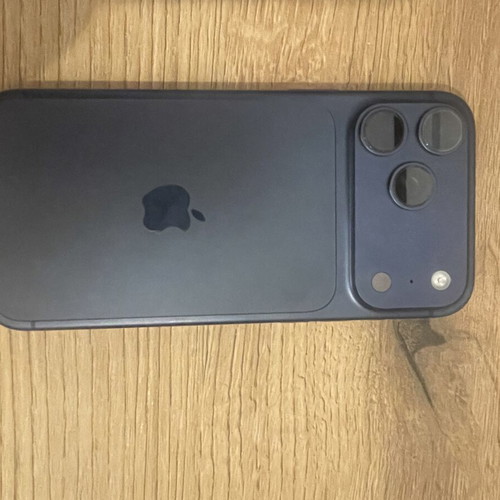 iPhone 17 Pro Max, blue