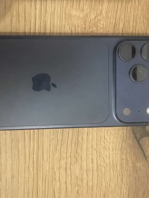 iPhone 17 Pro Max, blue