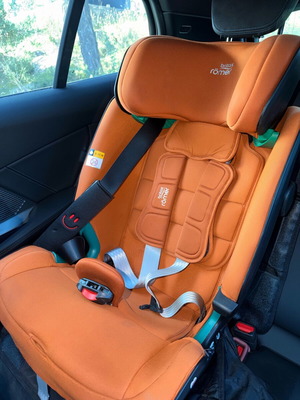 Britax Romer Advansafix Premium Car Seat like new, cognac