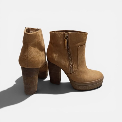 Bershka platform ankle boots beige and brown like new, size 37
