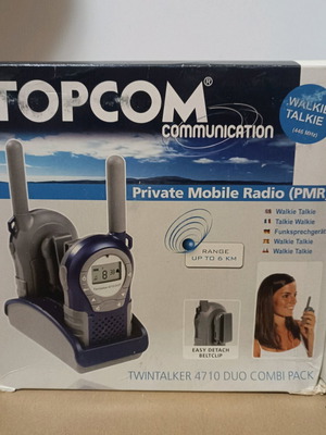 Walkie-talkie set of 2 Twin talker 4710 like new