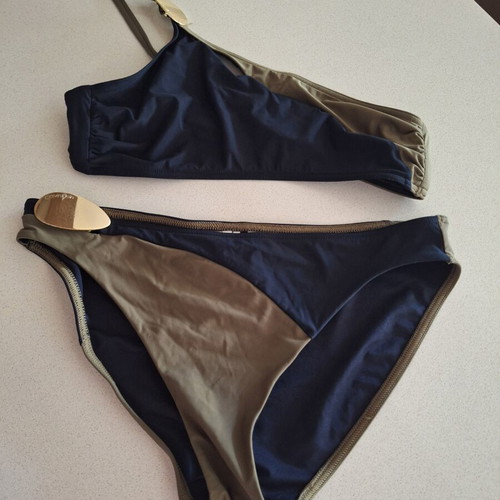 Calvin Klein swimsuit like new, size M, black and green