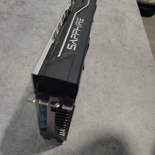 Sapphire Pulse RX 570 8GB graphics card used