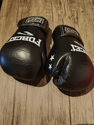Force1 F-1020 boxing gloves black like new