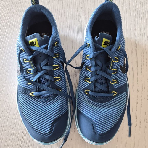 Nike Free running shoes, size 42, multicolor