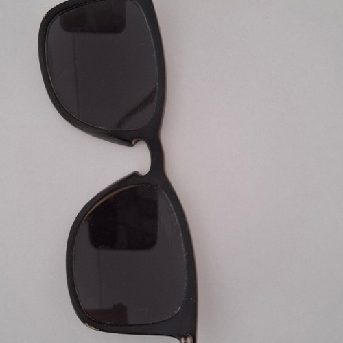 Raymond Clark unisex sunglasses used with silver mirror lenses and pink frame