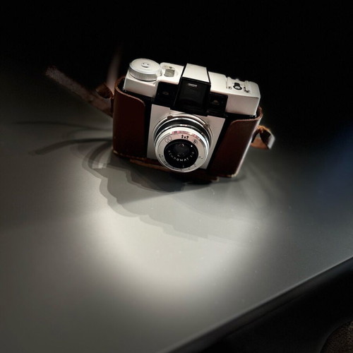 Vintage Agfa Isoly camera used with Agfa Achromat f/8 lens