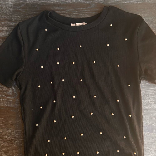 Zara black t shirt with sewn pearls like new, size S