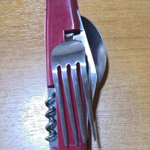 VA multitool like new with spoon and fork