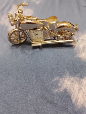Metal miniature motorcycle table clock