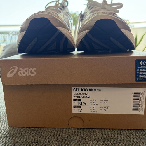 Asics Gel-Kayano 14 Olympic Medals sneakers new, size 44.5, white and gold