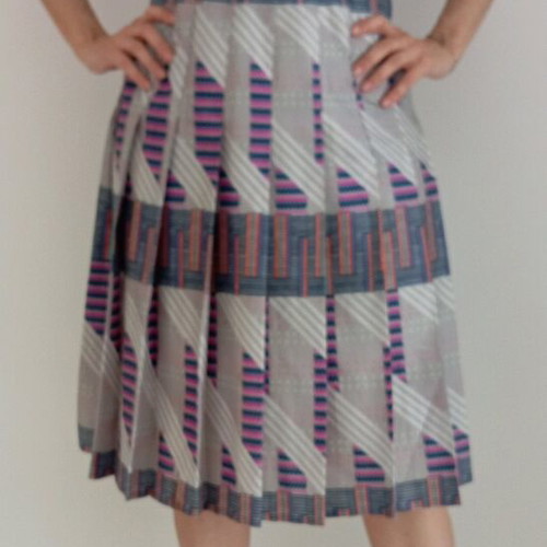 Vintage dresses like new, pack of 3, lightweight fabrics