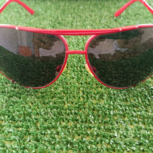 Marc Jacobs sunglasses, red frame, black lenses, UV protection