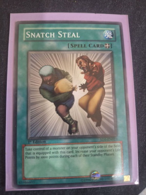 Snatch Steal SD5-EN019 Yu-Gi-Oh! card like new, vintage