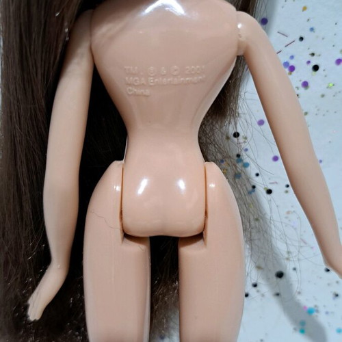 Bratz Salon'n'spa Dana doll #2 nude like new with flaws