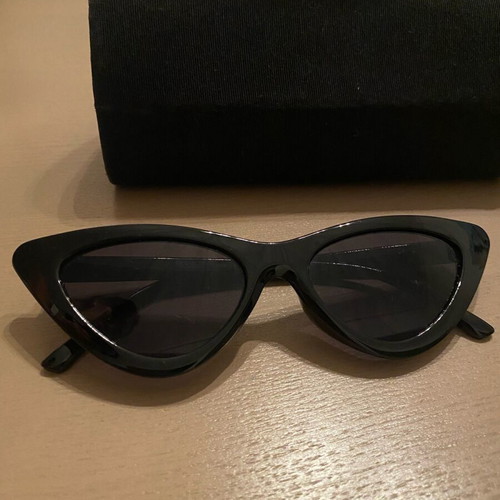 Cat Eye Regalis Sunglasses used, black